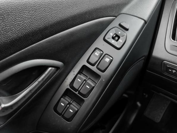 Hyundai ix35 I Рестайлинг с пробегом 2013 года, цена 1 262 000 рублей, 162342 км, внедорожник, Автокод Объявления
