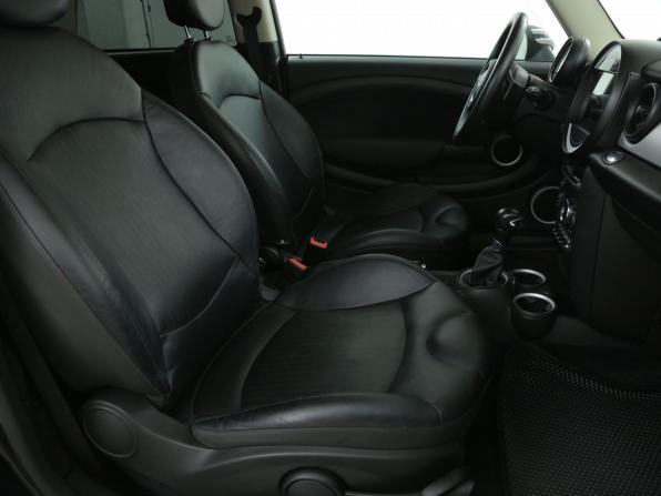 Mini Hatch II (R56) Рестайлинг с пробегом 2011 года, цена 791 000 рублей, 218000 км, хэтчбек, Автокод Объявления