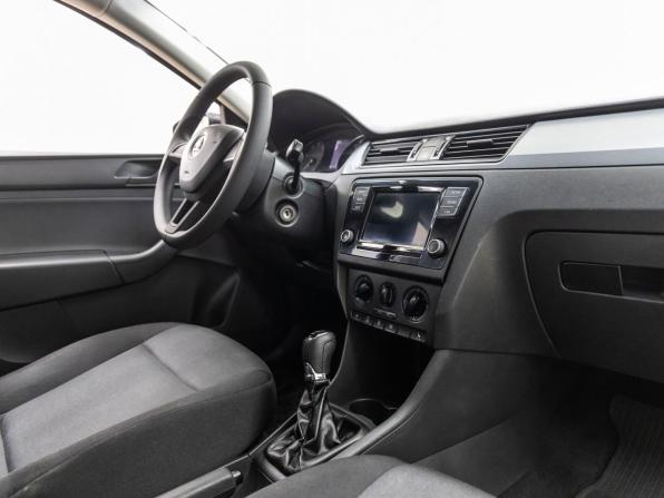 Skoda Rapid I с пробегом 2016 года, цена 998 000 рублей, 120494 км, лифтбек, Автокод Объявления