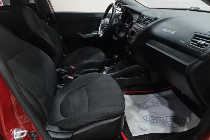 Kia Rio III Рестайлинг с пробегом 2015 года, цена 999 000 рублей, 202000 км, хэтчбек, Автокод Объявления
