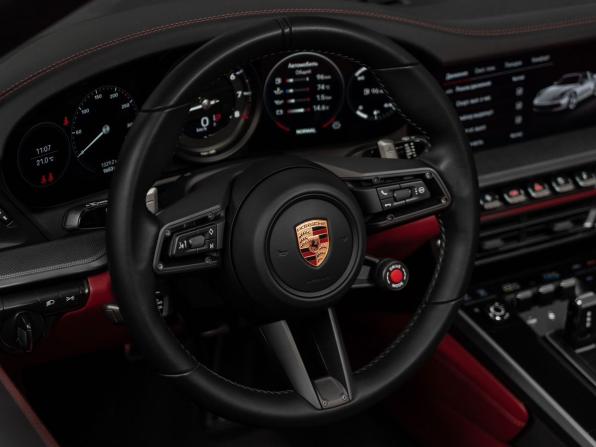 Porsche 911 VIII (992) с пробегом 2023 года, цена 22 000 000 рублей, 9651 км, тарга, Автокод Объявления