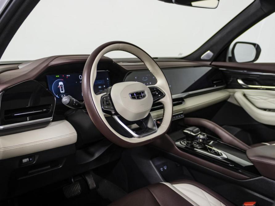 Geely Monjaro I Москва  - изображение 10