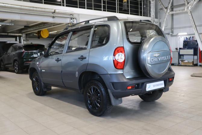 Chevrolet Niva I Рестайлинг с пробегом 2015 года, цена 549 990 рублей, 79446 км, внедорожник, Автокод Объявления