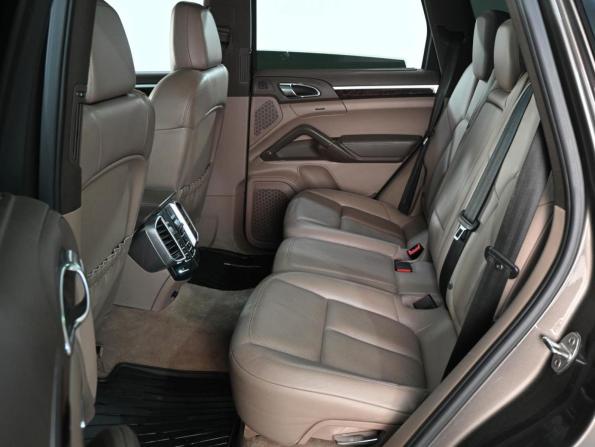 Porsche Cayenne II (958) с пробегом 2012 года, цена 2 989 000 рублей, 200657 км, внедорожник, Автокод Объявления