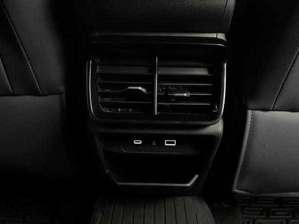 Geely Atlas II с пробегом 2024 года, цена 2 850 000 рублей, 45372 км, внедорожник, Автокод Объявления