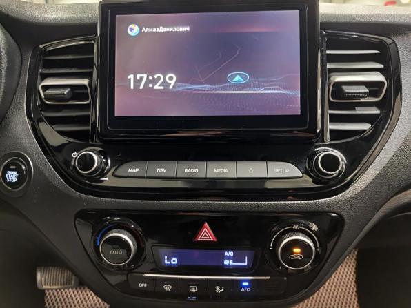 Hyundai Solaris II Рестайлинг с пробегом 2022 года, цена 1 825 000 рублей, 117231 км, седан, Автокод Объявления