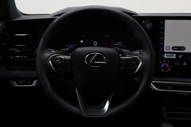 Lexus RX V с пробегом 2026 года, цена 8 600 000 рублей, 22 км, внедорожник, Автокод Объявления