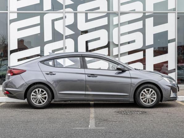 Hyundai Avante VI Рестайлинг с пробегом 2019 года, цена 1 699 000 рублей, 104916 км, седан, Автокод Объявления