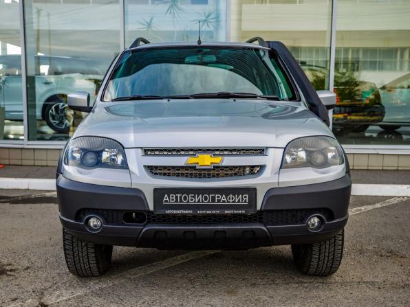 Chevrolet Niva I Рестайлинг с пробегом 2017 года, цена 918 000 рублей, 27335 км, внедорожник, Автокод Объявления