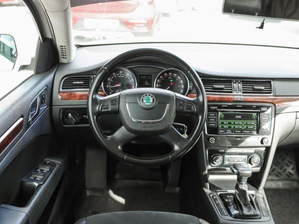 Skoda Superb II с пробегом 2012 года, цена 949 000 рублей, 265300 км, лифтбек, Автокод Объявления
