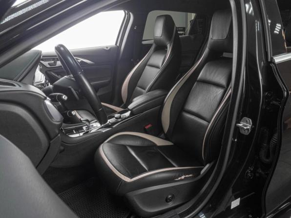 Infiniti Q30 с пробегом 2017 года, цена 3 099 000 рублей, 53845 км, хэтчбек, Автокод Объявления