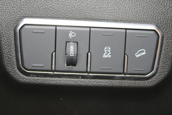 Haval M6 II с пробегом 2024 года, цена 1 690 000 рублей, 73000 км, внедорожник, Автокод Объявления