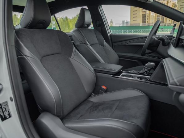 Toyota Camry IX (XV80) China Market с пробегом 2025 года, цена 4 700 000 рублей, 50 км, седан, Автокод Объявления