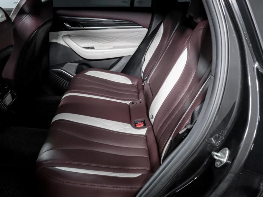 Geely Monjaro I Москва  - изображение 10