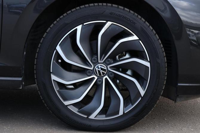 Volkswagen Golf VIII с пробегом 2021 года, цена 2 690 000 рублей, 42310 км, хэтчбек, Автокод Объявления