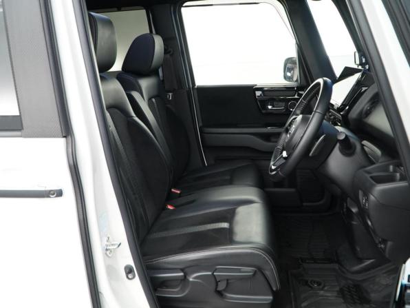 Honda N-BOX II Рестайлинг с пробегом 2021 года, цена 1 843 051 рубль, 27487 км, микровэн, Автокод Объявления
