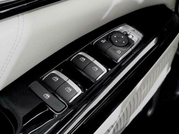 Kia Carnival IV с пробегом 2022 года, цена 4 070 000 рублей, 101301 км, минивэн, Автокод Объявления