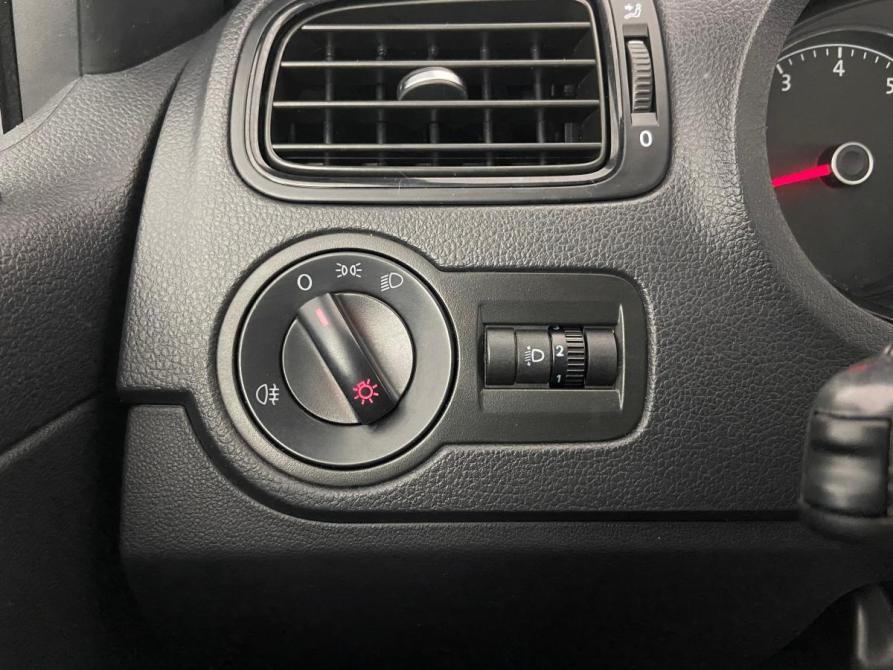 Volkswagen Polo V Рестайлинг Псков  - изображение 18
