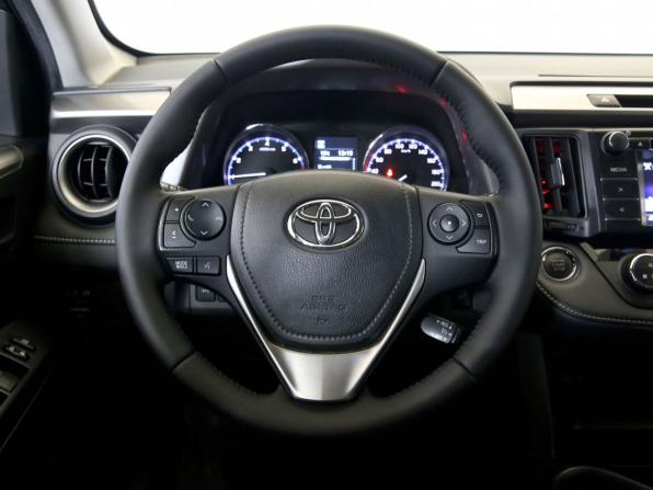 Toyota RAV4 IV (XA40) Рестайлинг с пробегом 2016 года, цена 2 395 000 рублей, 115147 км, внедорожник, Автокод Объявления