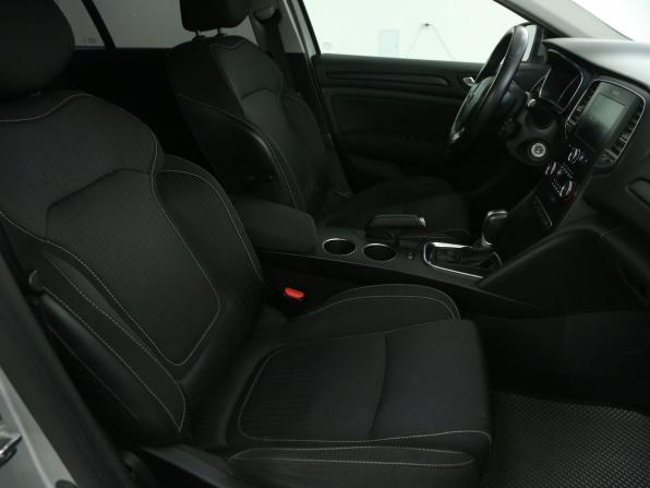 Renault Megane IV с пробегом 2019 года, цена 1 395 000 рублей, 144000 км, универсал, Автокод Объявления