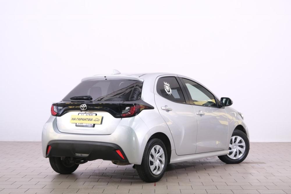 Toyota Yaris IV Омск  - изображение 7