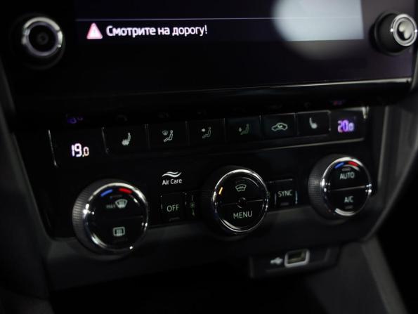 Skoda Octavia III (A7) Рестайлинг с пробегом 2018 года, цена 1 849 000 рублей, 106488 км, лифтбек, Автокод Объявления