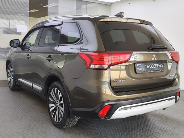 Mitsubishi Outlander III Рестайлинг 3 с пробегом 2019 года, цена 1 670 000 рублей, 172121 км, внедорожник, Автокод Объявления
