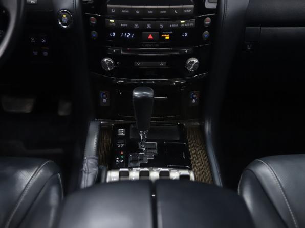 Lexus LX III Рестайлинг с пробегом 2012 года, цена 3 990 000 рублей, 210308 км, внедорожник, Автокод Объявления