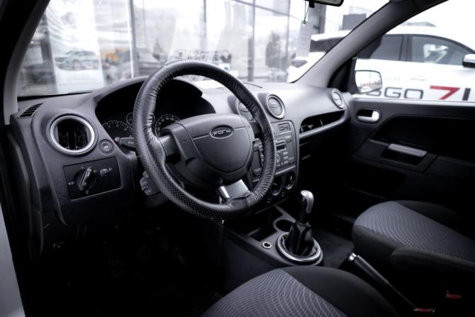 Ford Fusion I Рестайлинг с пробегом 2008 года, цена 449 000 рублей, 214810 км, хэтчбек, Автокод Объявления