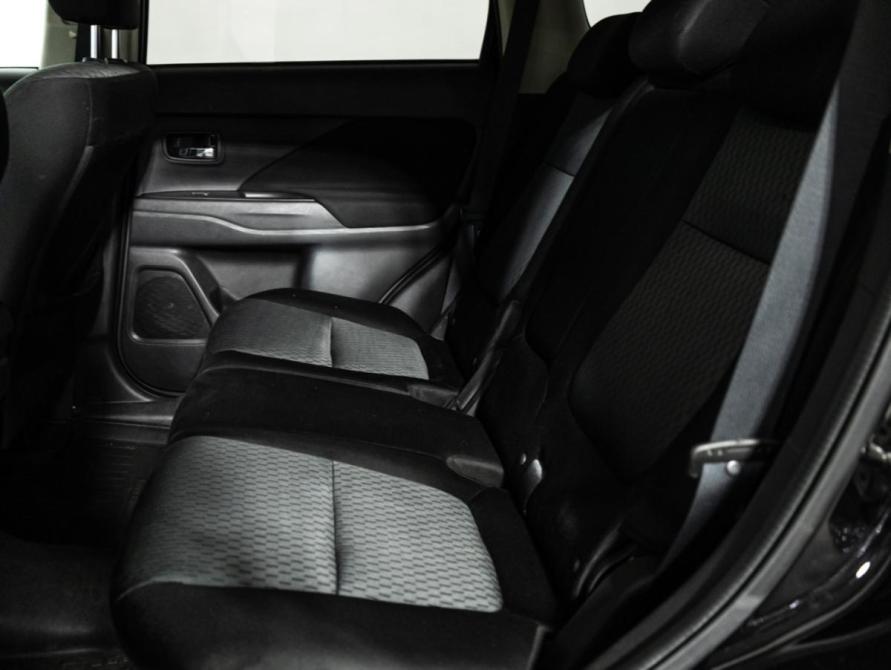 Mitsubishi Outlander III Рестайлинг 2 Санкт-Петербург  - изображение 10