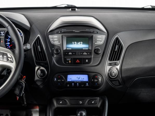 Hyundai ix35 I Рестайлинг с пробегом 2013 года, цена 1 400 500 рублей, 91434 км, внедорожник, Автокод Объявления