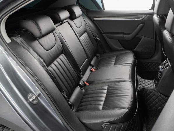 Skoda Octavia III (A7) Рестайлинг с пробегом 2020 года, цена 2 675 000 рублей, 102071 км, лифтбек, Автокод Объявления
