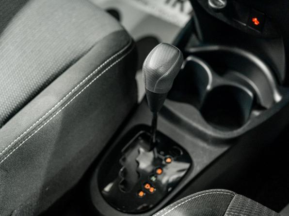 Toyota Vitz III (XP130) Рестайлинг 2 с пробегом 2019 года, цена 1 100 000 рублей, 101719 км, хэтчбек, Автокод Объявления