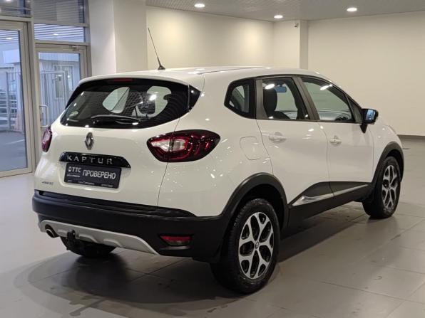 Renault Kaptur I с пробегом 2017 года, цена 1 080 000 рублей, 240394 км, внедорожник, Автокод Объявления