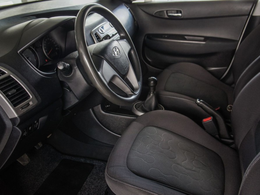 Hyundai i20 I Березовский  - изображение 9