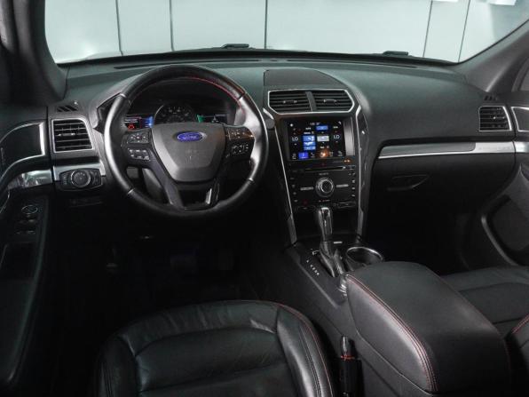 Ford Explorer V Рестайлинг с пробегом 2017 года, цена 2 950 000 рублей, 195173 км, внедорожник, Автокод Объявления
