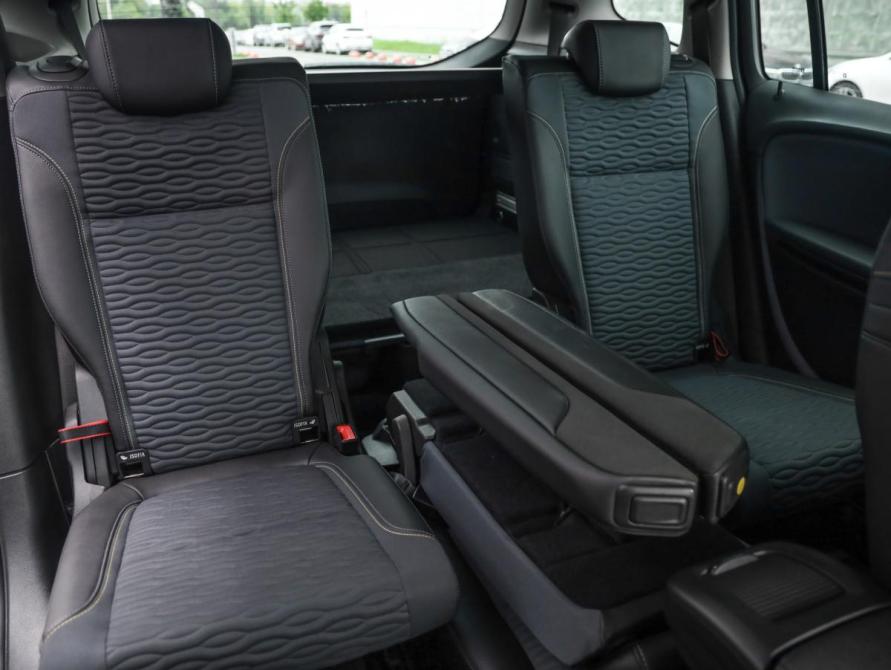 Opel Zafira C Санкт-Петербург  - изображение 29