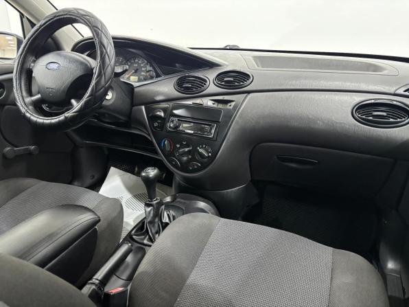 Ford Focus I Рестайлинг с пробегом 2004 года, цена 370 000 рублей, 302660 км, седан, Автокод Объявления