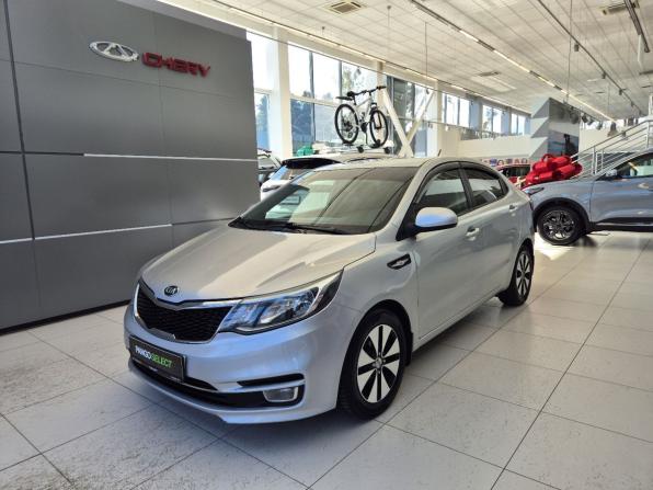 Kia Rio III Рестайлинг с пробегом 2017 года, цена 949 000 рублей, 77046 км, седан, Автокод Объявления