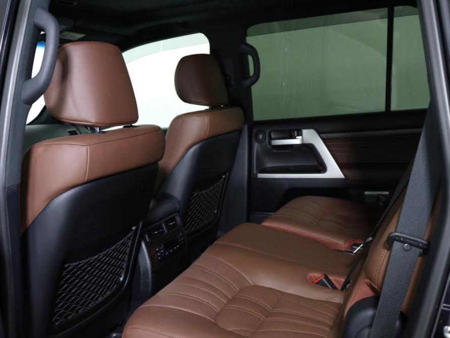 Toyota Land Cruiser 200 Series Рестайлинг 2 Санкт-Петербург  - изображение 15