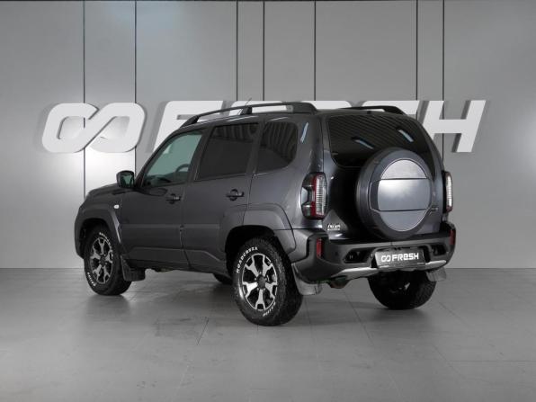 Lada (ВАЗ) Niva Travel I с пробегом 2022 года, цена 999 000 рублей, 42643 км, внедорожник, Автокод Объявления