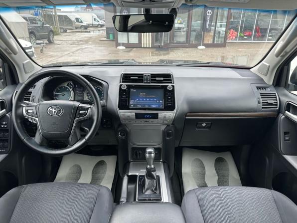 Toyota Land Cruiser Prado 150 Series Рестайлинг 2 с пробегом 2019 года, цена 5 449 000 рублей, 124827 км, внедорожник, Автокод Объявления