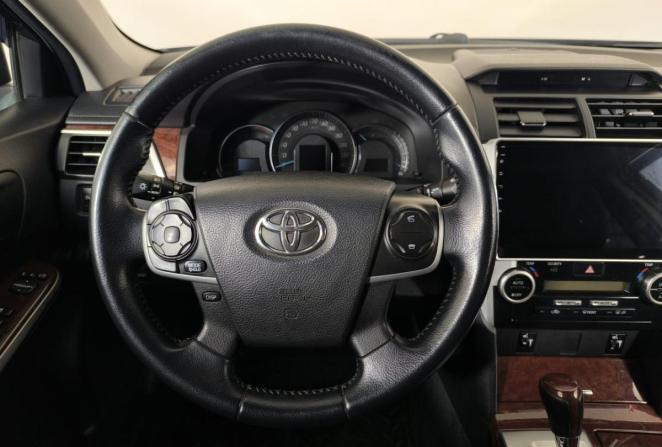Toyota Camry VII (XV50) с пробегом 2013 года, цена 1 514 000 рублей, 171845 км, седан, Автокод Объявления