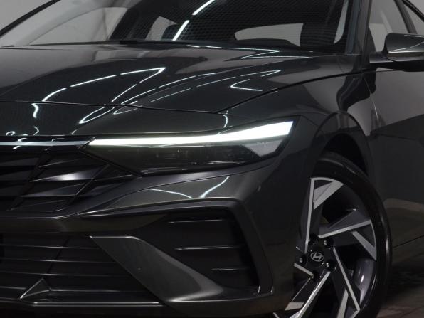 Hyundai Elantra VII (CN7) Рестайлинг с пробегом 2023 года, цена 2 124 997 рублей, 13777 км, седан, Автокод Объявления