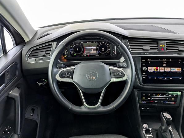 Volkswagen Tiguan II Рестайлинг с пробегом 2021 года, цена 3 100 000 рублей, 76463 км, внедорожник, Автокод Объявления