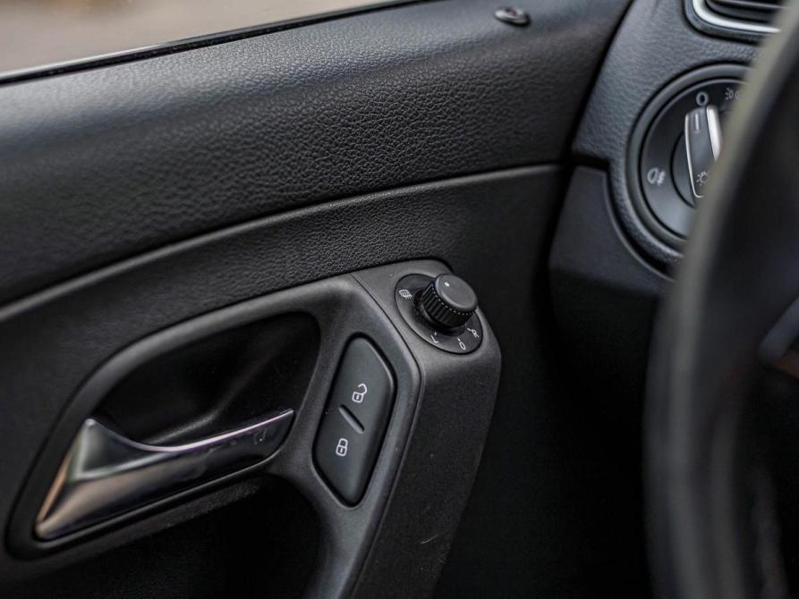 Volkswagen Polo V Рестайлинг Санкт-Петербург  - изображение 10