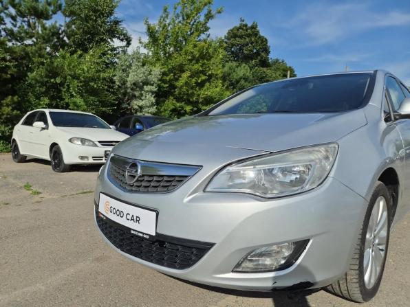 Opel Astra J с пробегом 2010 года, цена 590 000 рублей, 150194 км, хэтчбек, Автокод Объявления