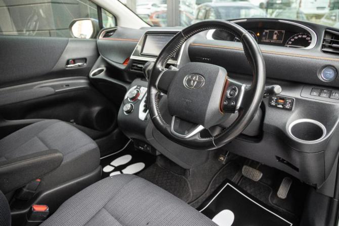 Toyota Sienta II с пробегом 2016 года, цена 1 198 000 рублей, 153500 км, компактвэн, Автокод Объявления