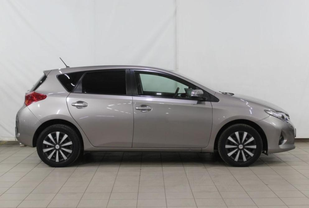 Toyota Auris II Астрахань  - изображение 5