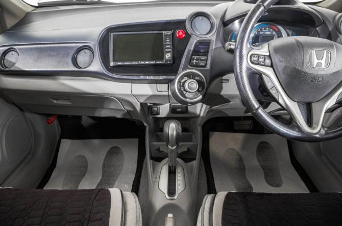 Honda Insight II с пробегом 2009 года, цена 779 000 рублей, 205000 км, хэтчбек, Автокод Объявления